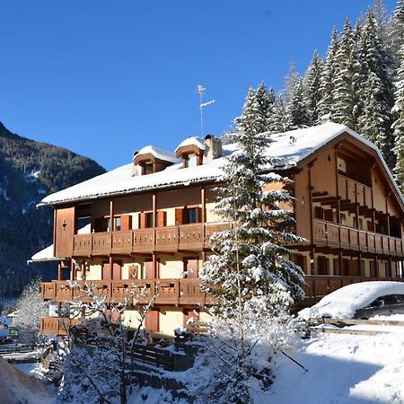 Casa del bosco Canazei Exterior foto